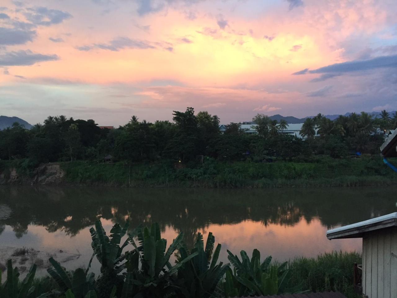 Mao Phasok Riverside Guesthouse Luang Prabang Exterior foto