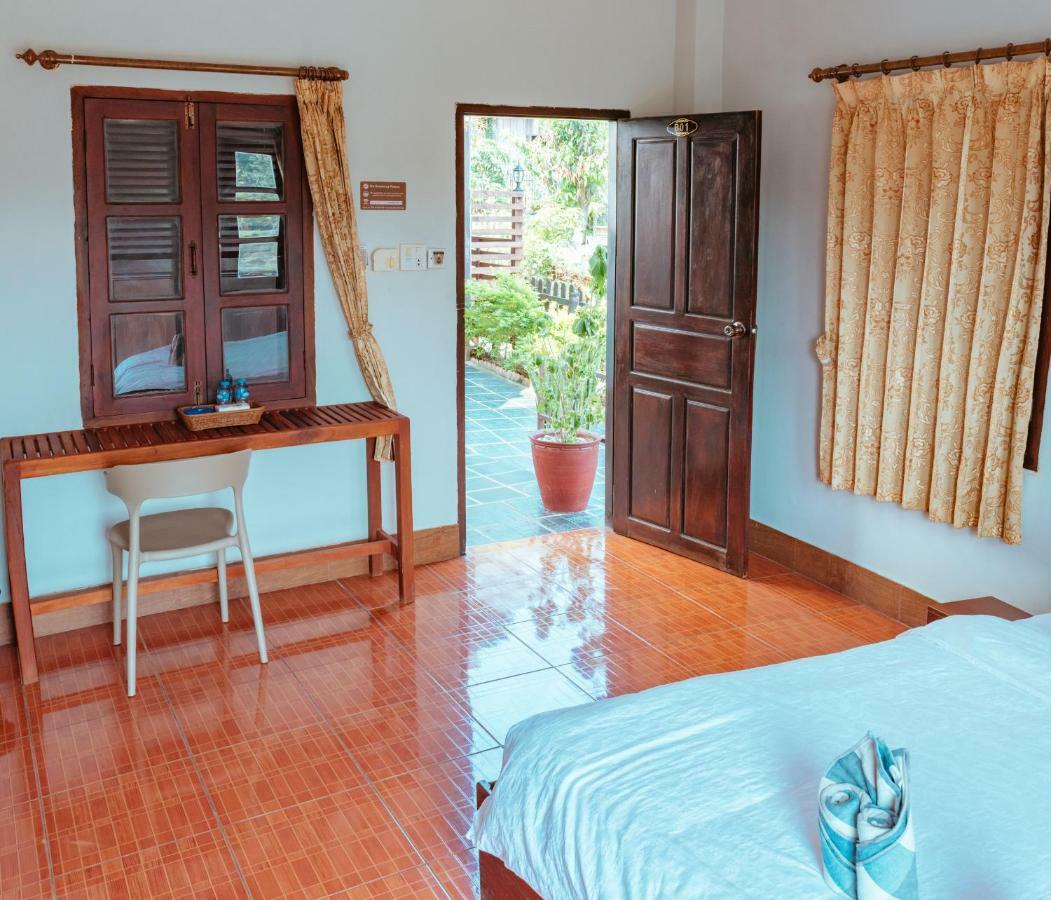 Mao Phasok Riverside Guesthouse Luang Prabang Exterior foto