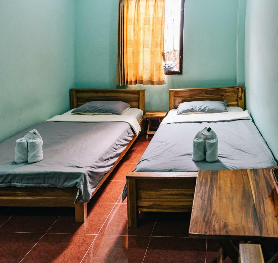 Mao Phasok Riverside Guesthouse Luang Prabang Exterior foto